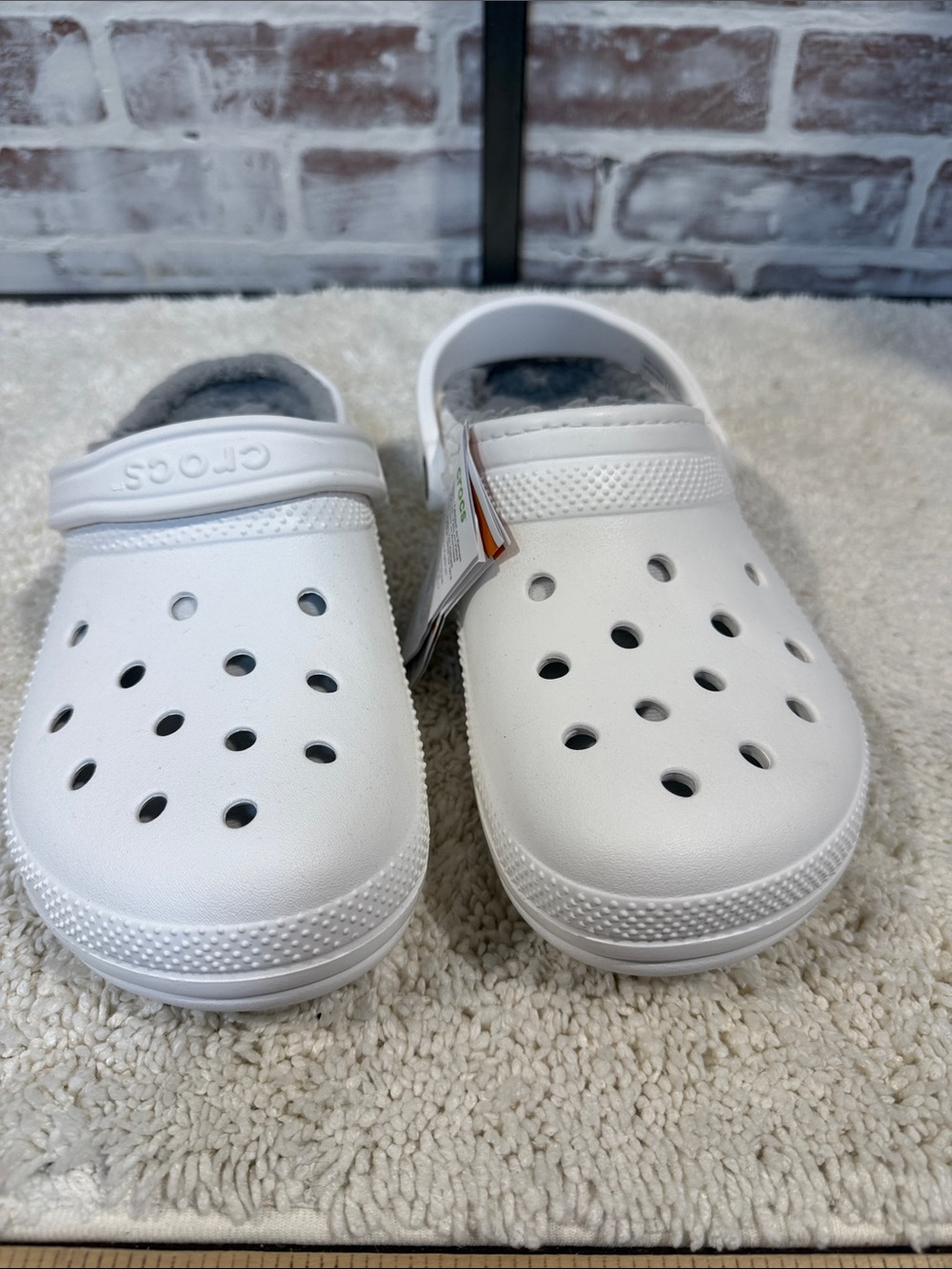 CROCS Classic Lined Clog - White - Picture 2 of 5